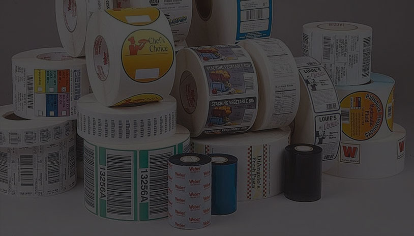 Rolos de rótulos e etiquetas produzidos pela Amazônia